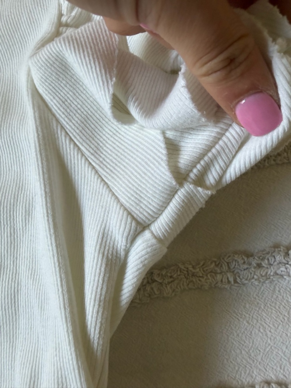 Express White Ruffle Sleeve One-Piece Bodysuit - Picture 4 of 5